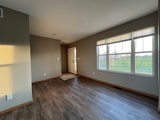 Foto del edificio - 128 Robinson Ave