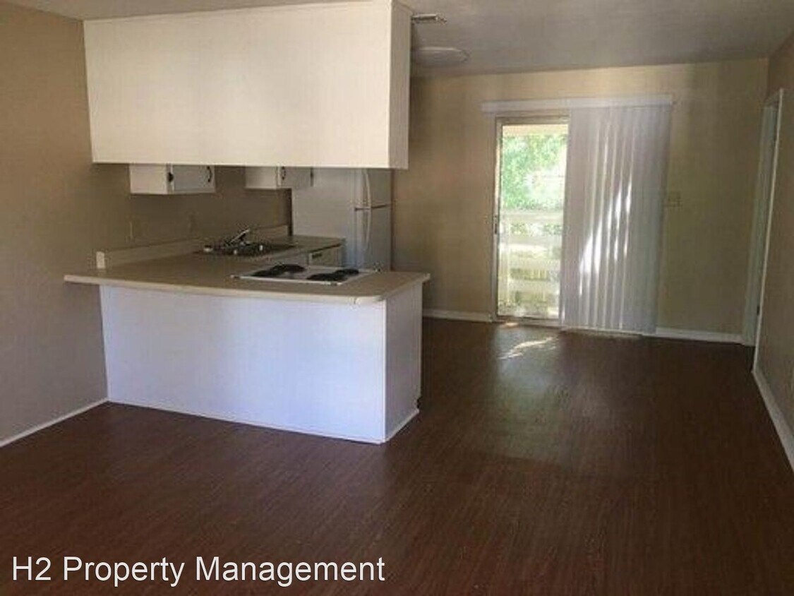 Foto principal - 1025 Crossing Brook Way