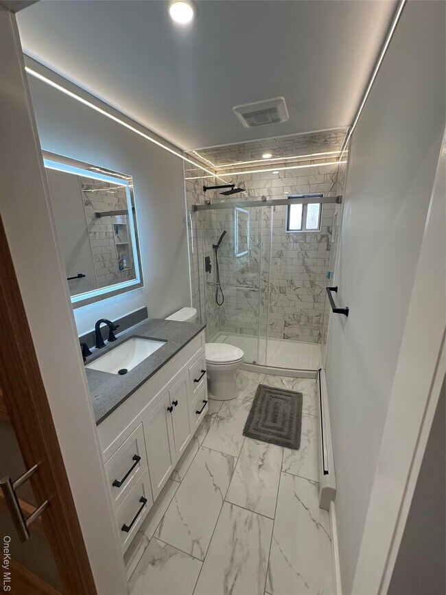 Foto del edificio - 65 Manor Dr