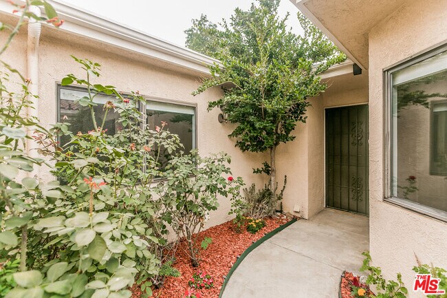 Building Photo - 851 Pebble Beach Dr