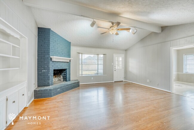 Foto del edificio - 5215 Havenwoods Dr