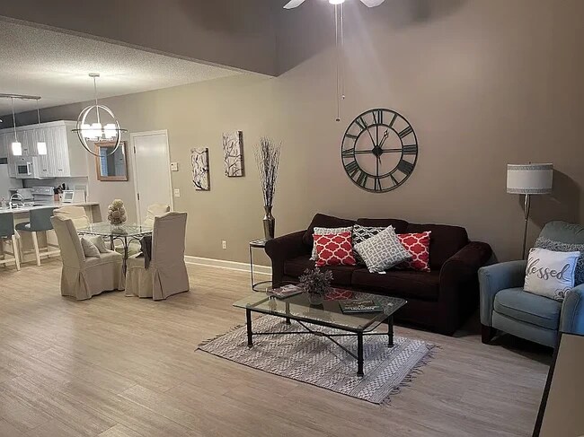 Foto del edificio - 102 Grey Oak Ct