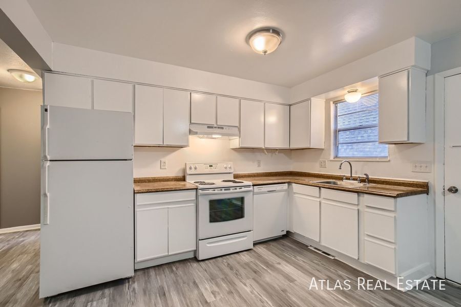 Foto principal - 331 N Columbine St