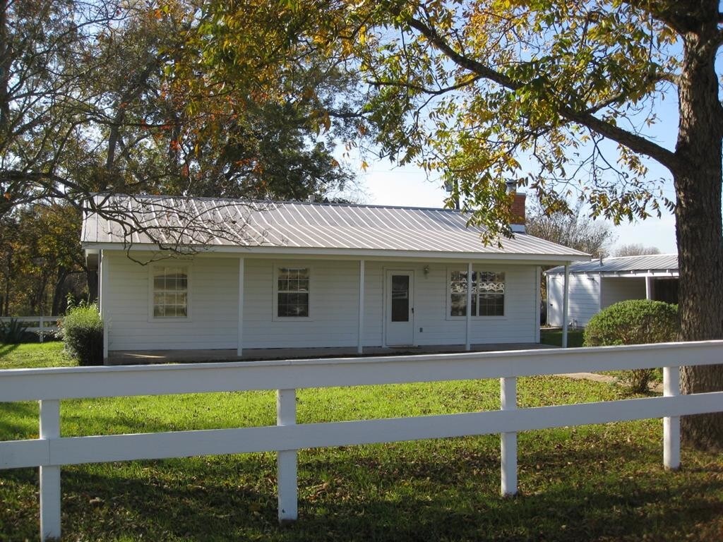 Web it is located at 23400 park road 12, washington, tx, 77880—approximately halfway between brenham and navasota, off of state hwy. 23400 Park Rd 12, Washington, TX 77880 House for Rent in Washington