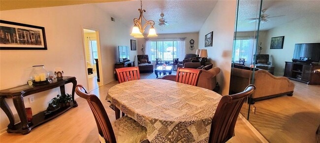Foto del edificio - 3505 Tarpon Woods Blvd
