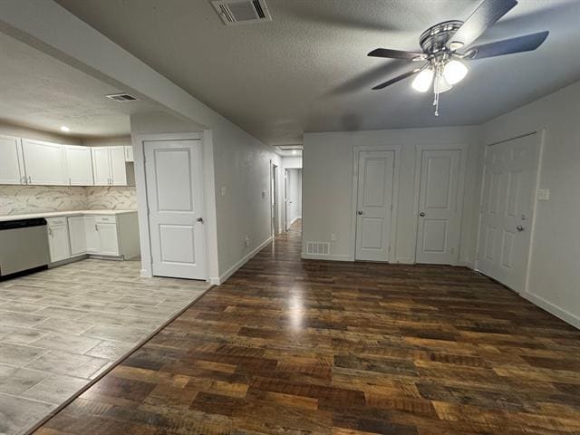 Foto del edificio - 309 Hillcrest St