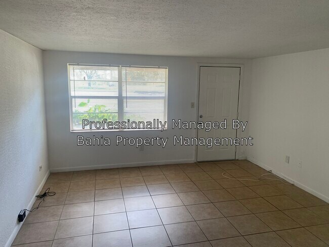 Building Photo - 8938 Temple Terrace Hwy