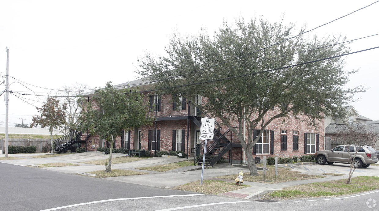 112 Ash St, Metairie, LA 70005 Apartments in Metairie, LA