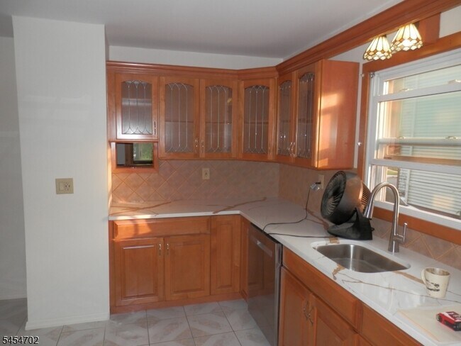 Building Photo - 331 Boxwood Ct