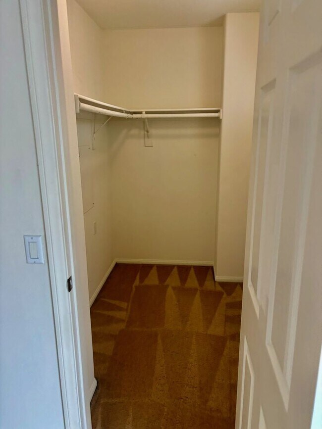 Foto del edificio - 1965 Oakwood Way