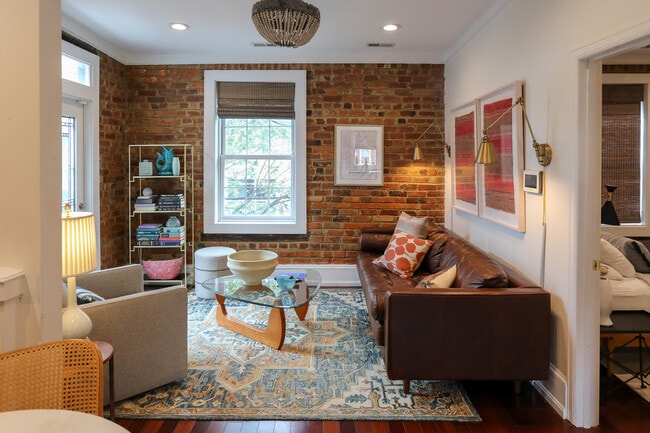 Building Photo - 416 N 3rd St