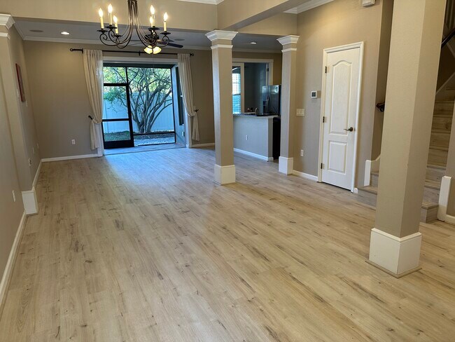 Foto del edificio - 10535 Whittington Ct