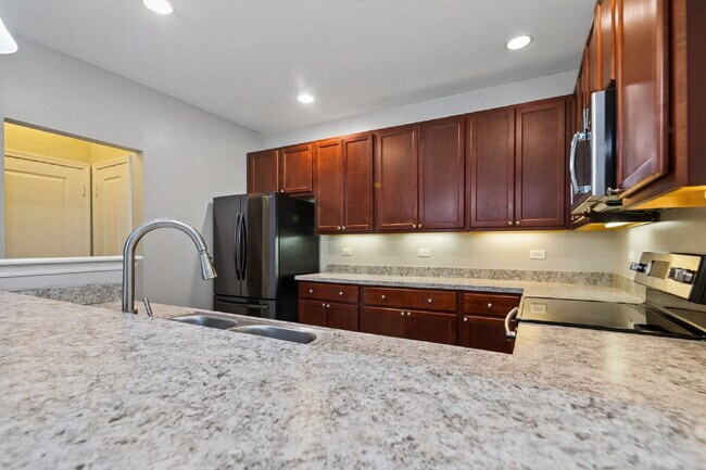 Foto del edificio - Beautiful Crofton at Spence Crossing Townhome/Condo | 3 BR | 2.5 BA | 1,867 Sq. Ft.