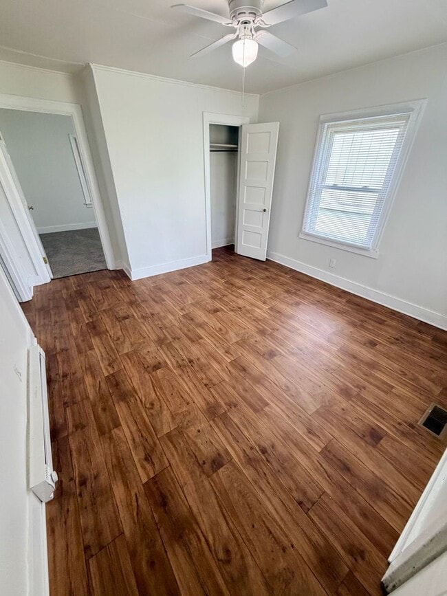 Foto del edificio - 704 Jackson St