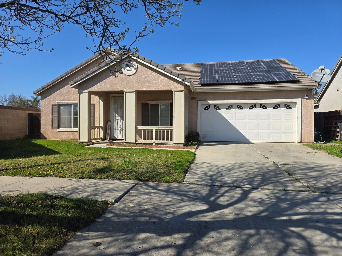Primary Photo - 3 BR 2 BA Available Now