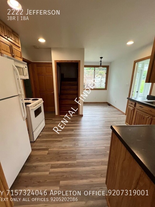 Building Photo - 2222 Jefferson-