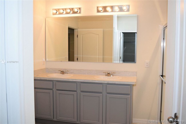 Foto del edificio - 160 Sunny Day Way