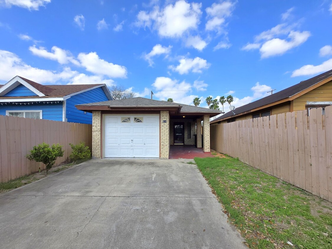 Foto principal - COZY 2BD/1.5BTH/1GAR home in Harlingen at ...