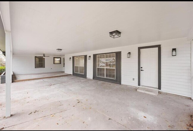 Building Photo - 7425 Rhobell St