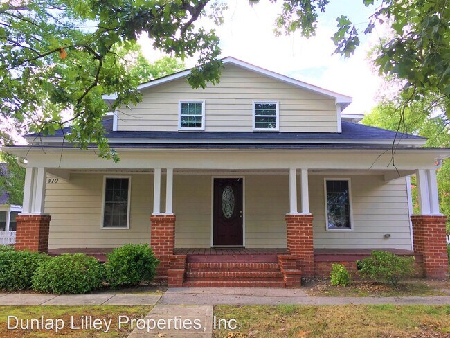 Building Photo - 6 br, 5 bath House - 410 W. Main St.