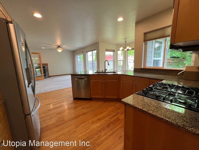 Building Photo - 3 br, 3 bath House - NB 1661 Fruitland Drive