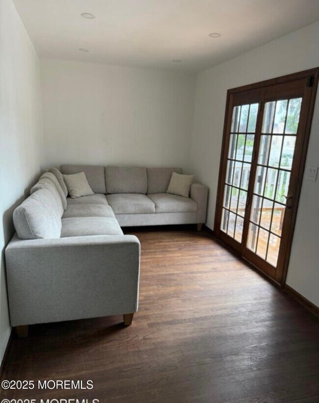 Foto del edificio - 530 Wall St