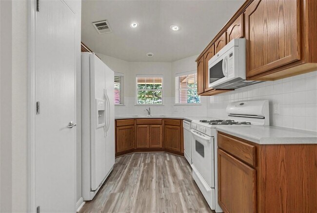 Foto del edificio - 5605 Bentsen Ln