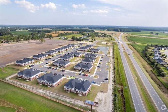 Building Photo - Legacy Park Apartments