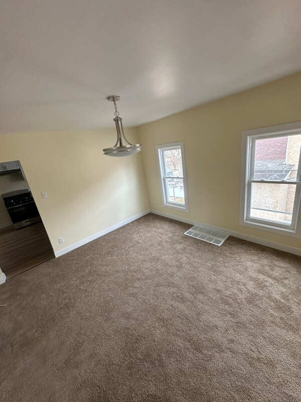 Foto del edificio - 729 Claim St