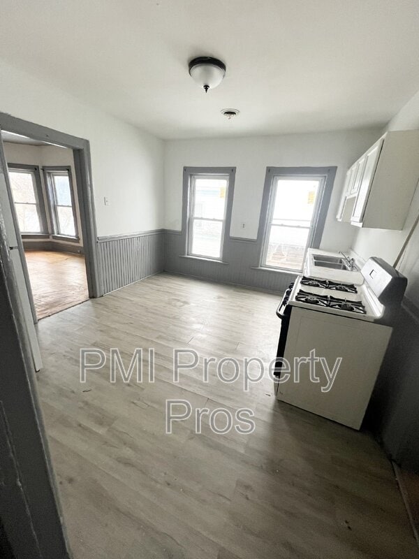 Foto del edificio - 1237 N 24th St