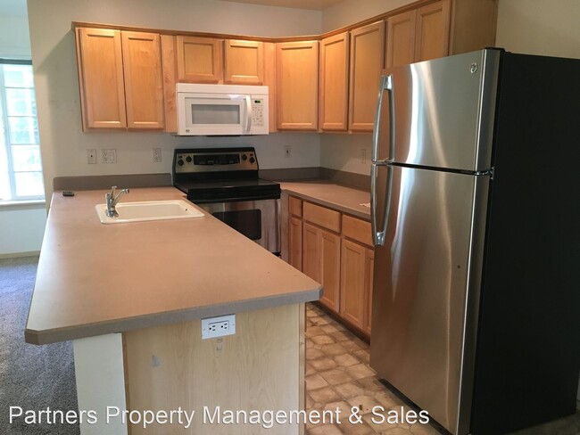 Building Photo - 426 NE Quimby Ave