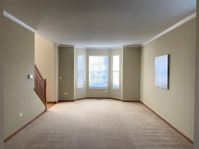 Building Photo - 715 Eagle Brook Ln