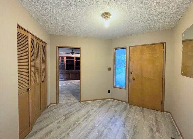 Foto del edificio - 3102 Princeton Dr