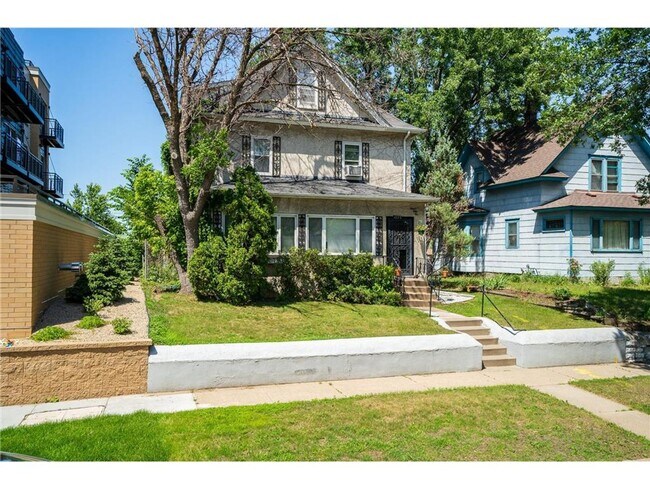 Foto del edificio - 1555 Carroll Ave