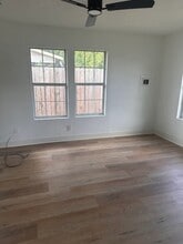Building Photo - 1704 Sam Wilson St