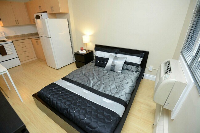 Photo du bâtiment - 798 Richmond Street West