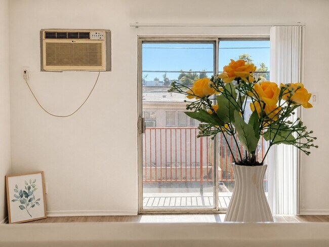 Foto del edificio - 509 N Berendo St