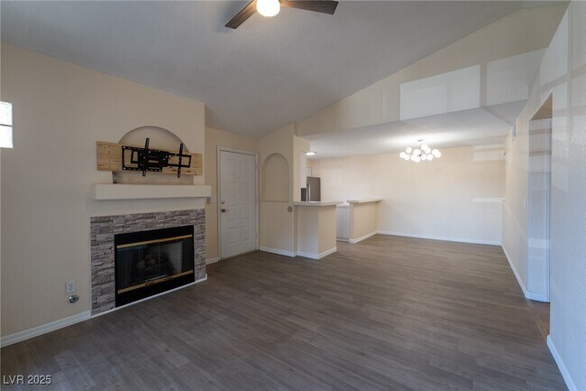 Building Photo - 2251 Wigwam Pkwy