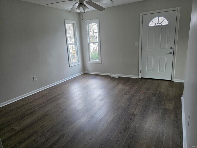 Foto del edificio - 1523 W 8th St