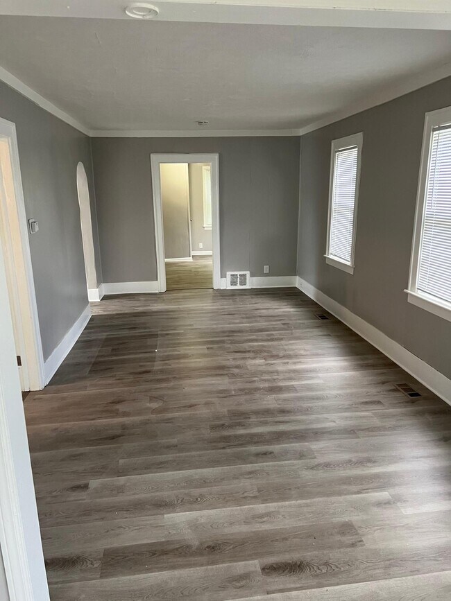 805 S Stirling, Pontiac, MI 48340 House Rental in Pontiac, MI