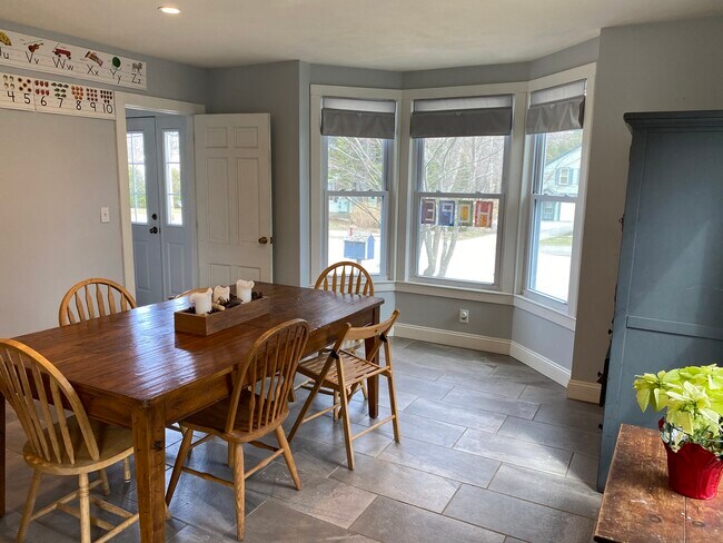 Dinning room - 42 Epping Rd