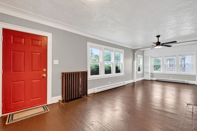 Building Photo - Single Family Home
