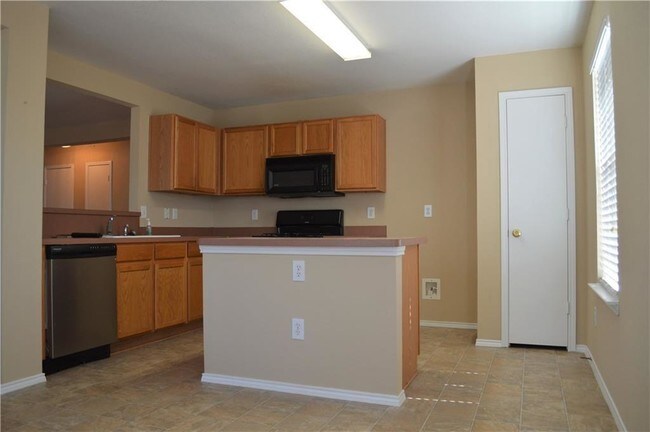 Building Photo - 7737 Highpoint Ridge