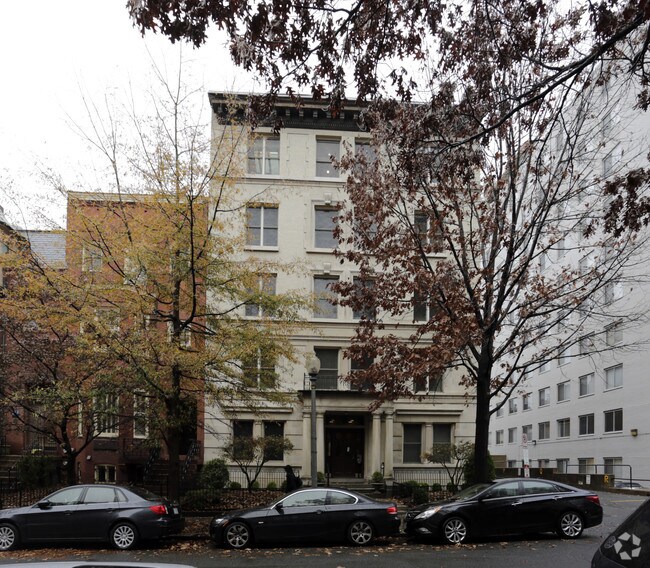 Primary Photo - 2007 O St NW
