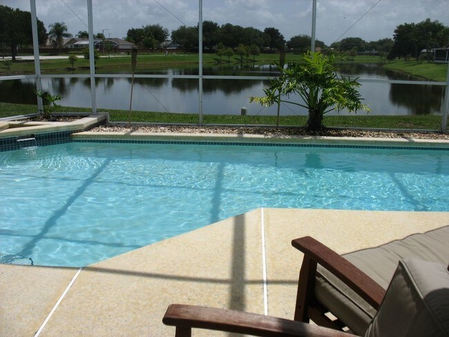 Building Photo - 3/2 Pool Home Available January 11th