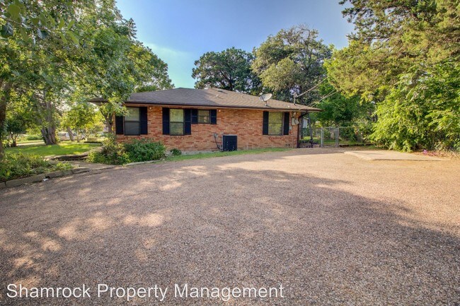 Foto del edificio - 3 br, 2 bath House - 2531 Stewart Dr