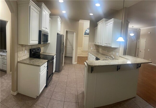Building Photo - 3602 Langmead Dr