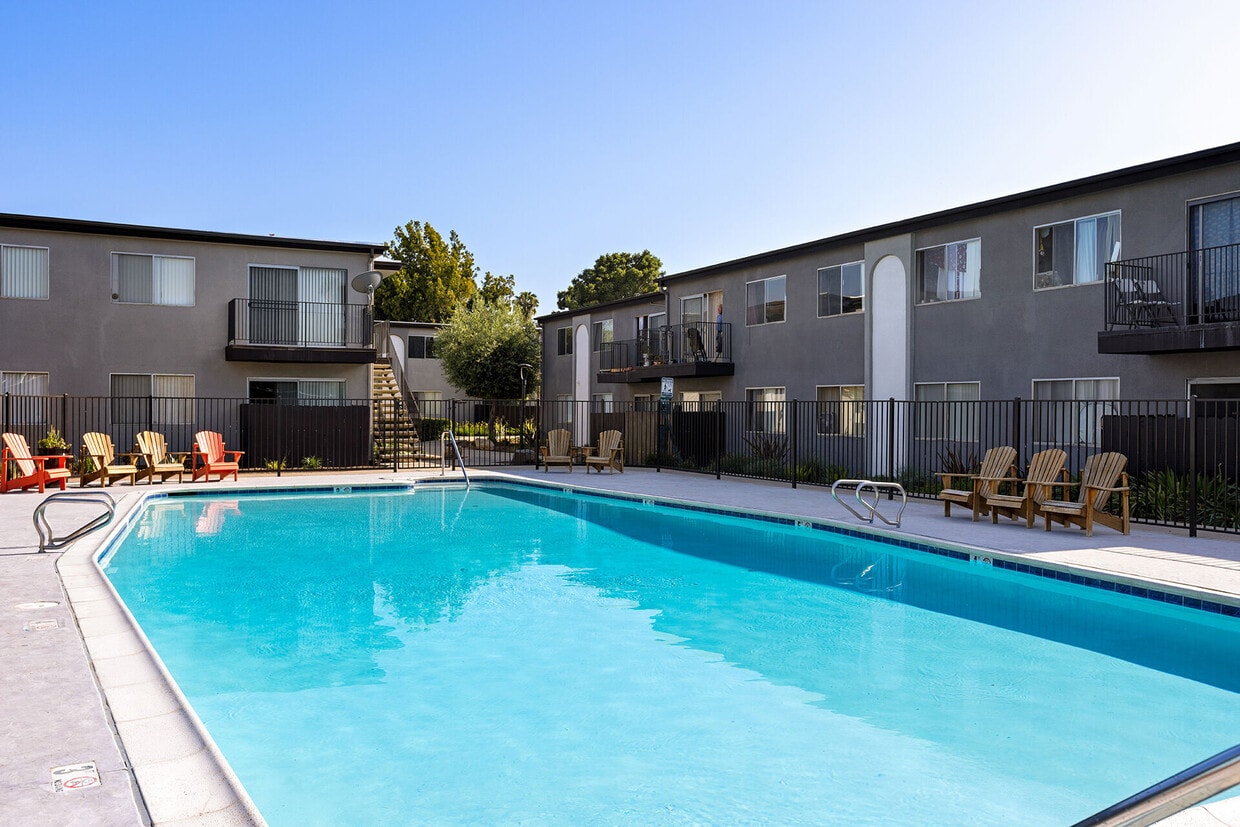 Primary Photo - Terre at 989 Peach