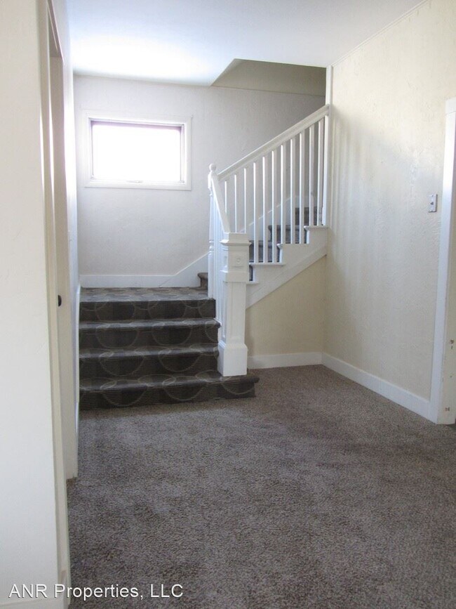 Building Photo - 1552 S 4th Ave