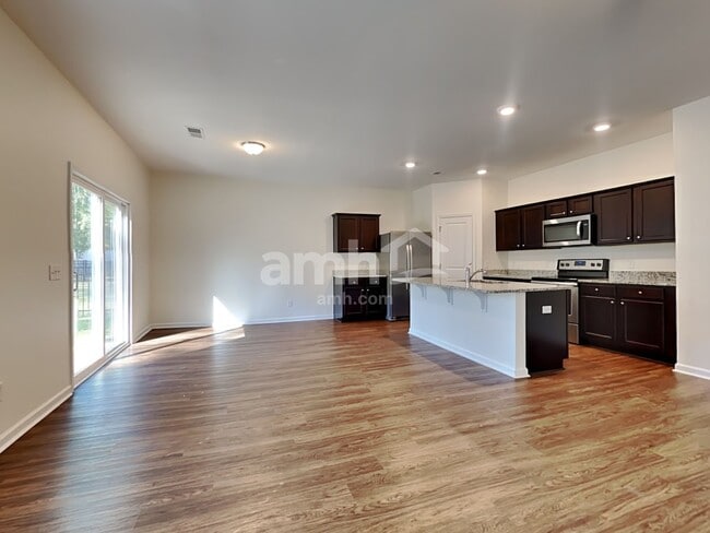 Building Photo - 200 Orion Way